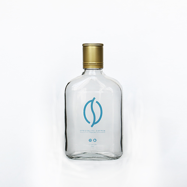 Wholesale 200ml Flat Flask Wine Glass Bottle For Cold Brew Coffee Clear Beverage Juice Glass With Aluminum Lid